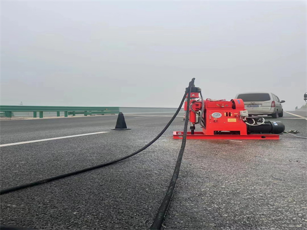 昌邑马路路基路面开裂下沉注浆加固灌浆